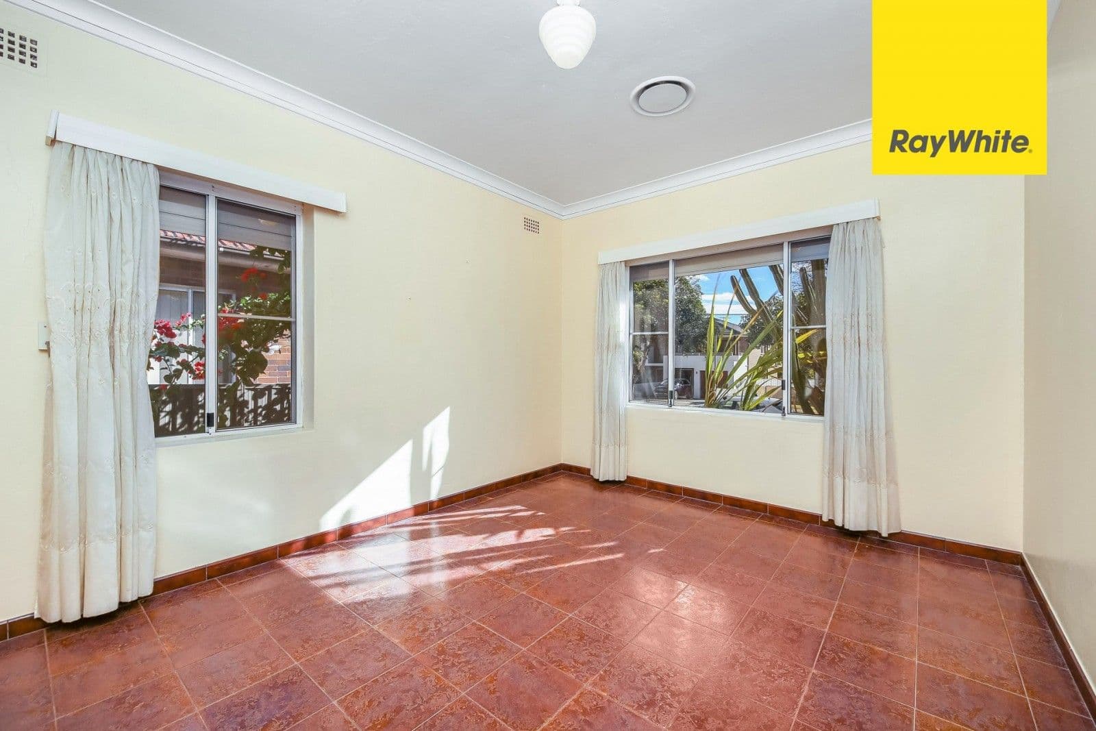 4 Earls Avenue, Riverwood - Thumbnail 6