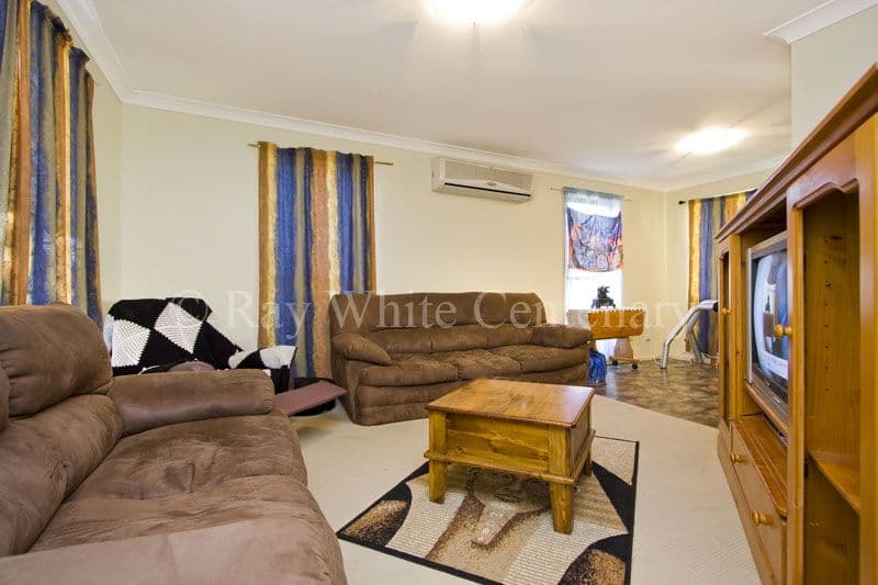 72 Hazelton Street, RIVERHILLS QLD 4074, Riverhills - Thumbnail 2