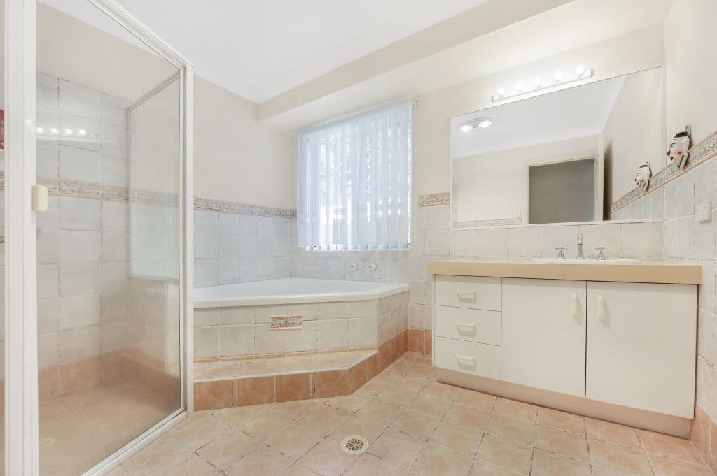 34 Avondale Drive, Banora Point - Thumbnail 8