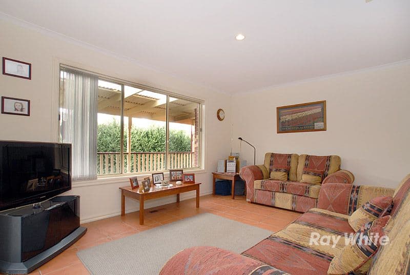 7 Eastern Park Square, NARRE WARREN SOUTH VIC 3805, Narre Warren South - Thumbnail 2