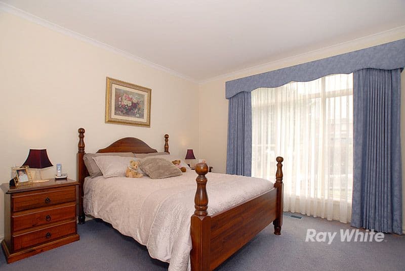 7 Eastern Park Square, NARRE WARREN SOUTH VIC 3805, Narre Warren South - Thumbnail 6