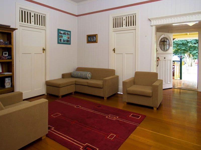 28 Donald Street, CAMP HILL QLD 4152, Camp Hill - Thumbnail 4