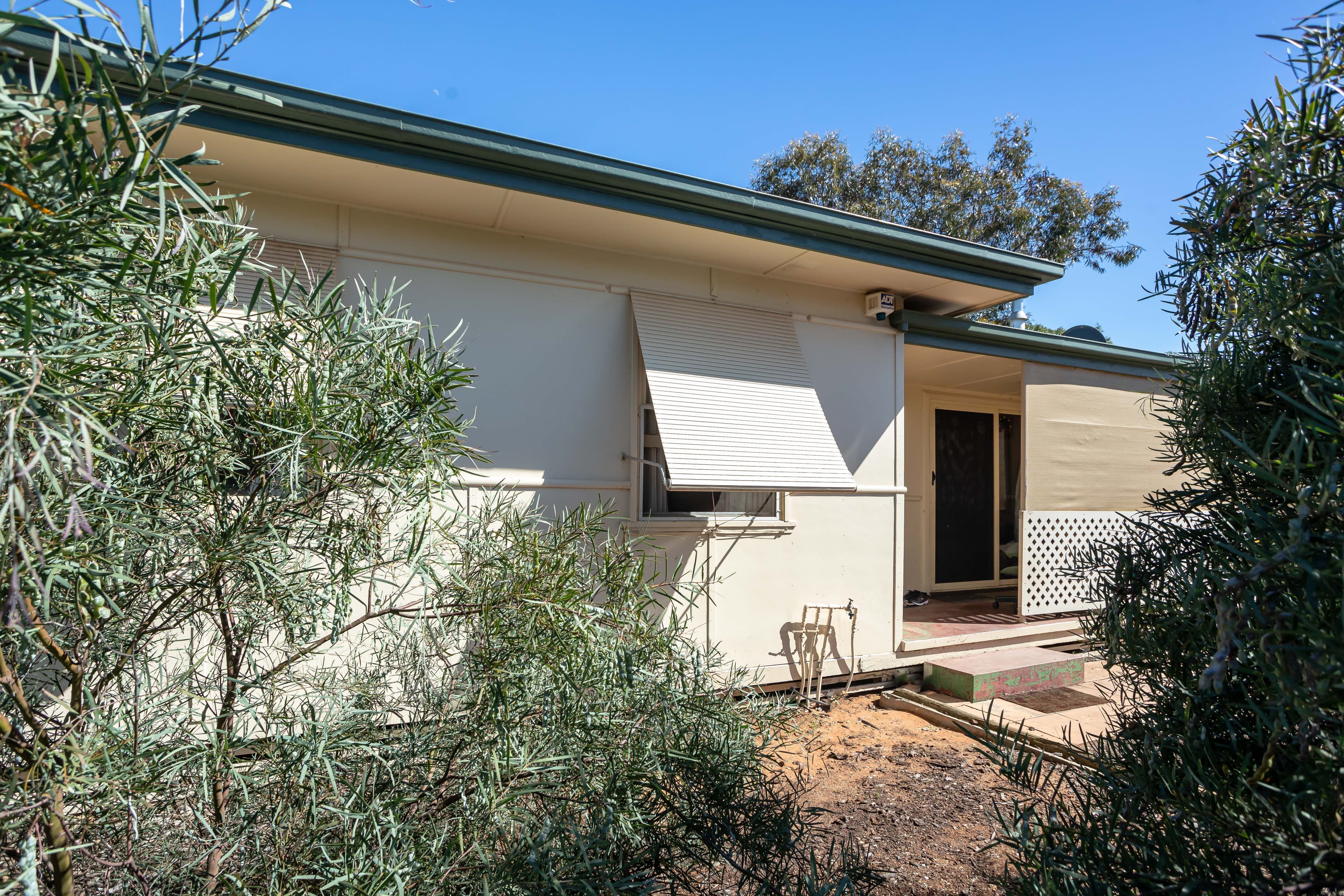 16 Coral Street, Loxton SA 5333, Loxton - Image 1