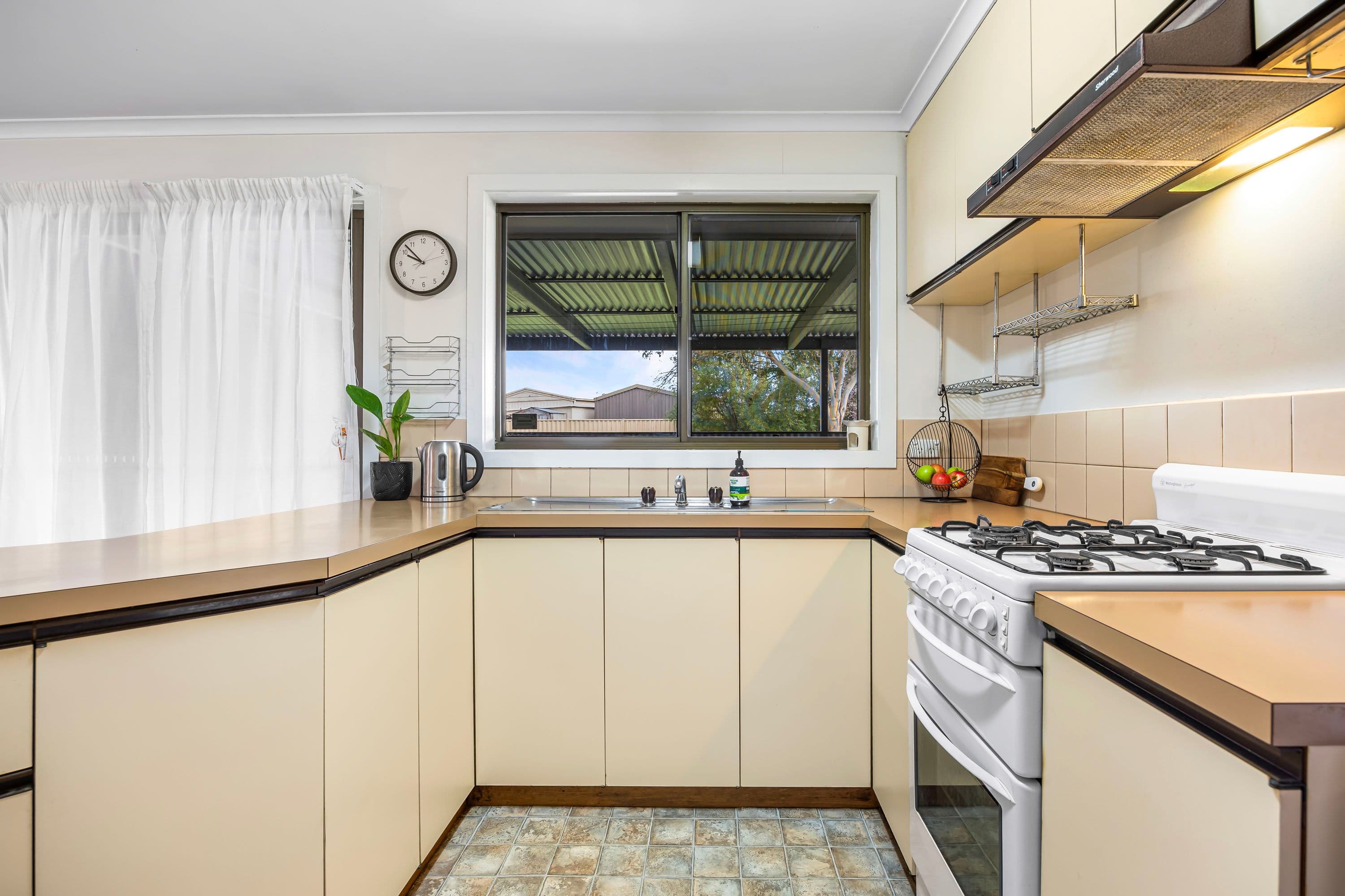3 Jasmine Drive, Delacombe VIC 3356, Delacombe - Thumbnail 3