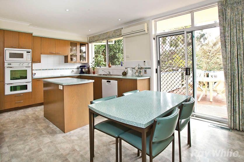 47 Greenways Road, Glen Waverley VIC 3150, Glen Waverley - Thumbnail 2