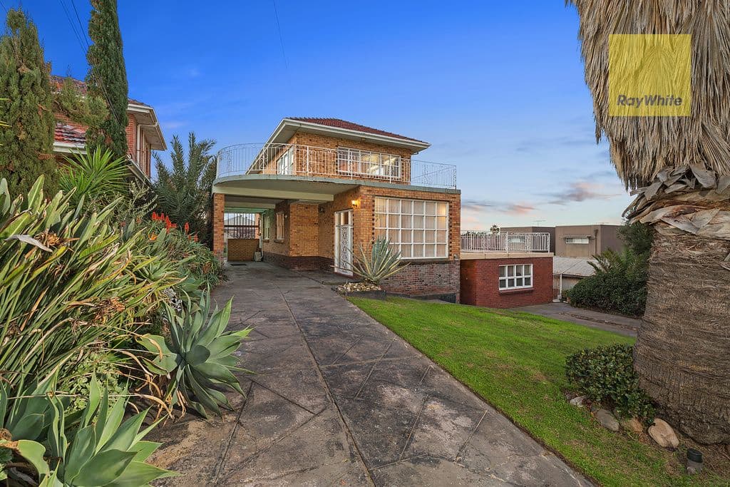 18 Renwick Street, West Beach SA 5024, West Beach - Thumbnail 2