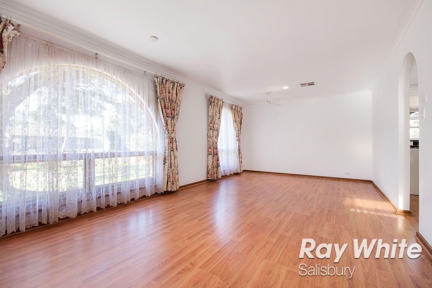 8 Blundell Close, Salisbury Downs SA 5108, Salisbury Downs - Thumbnail 3