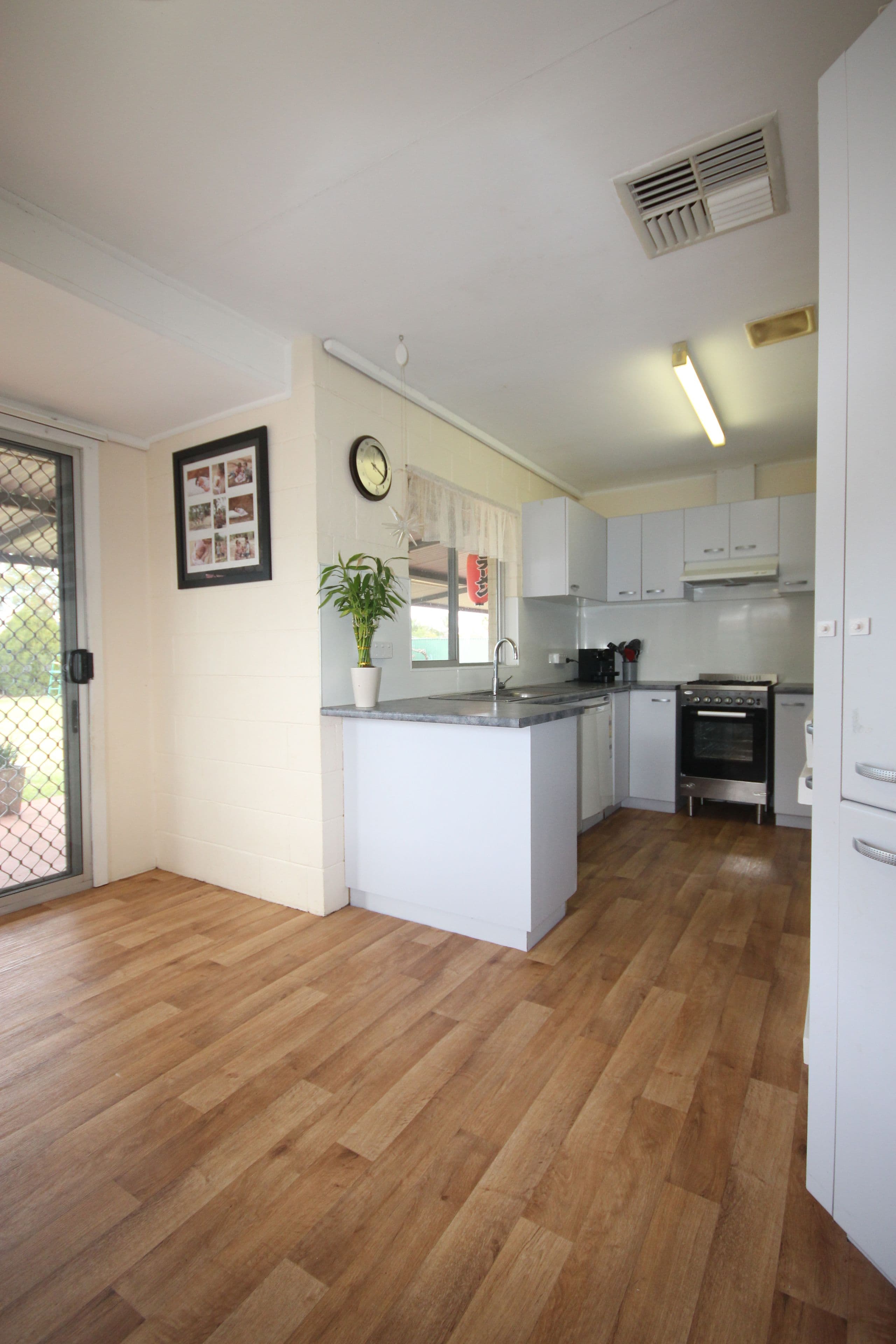 48 Saltbush Road, Kambalda West WA 6442, Kambalda West - Thumbnail 3
