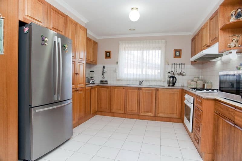 4 Hayley Court, MILL PARK VIC 3082, Mill Park - Thumbnail 2