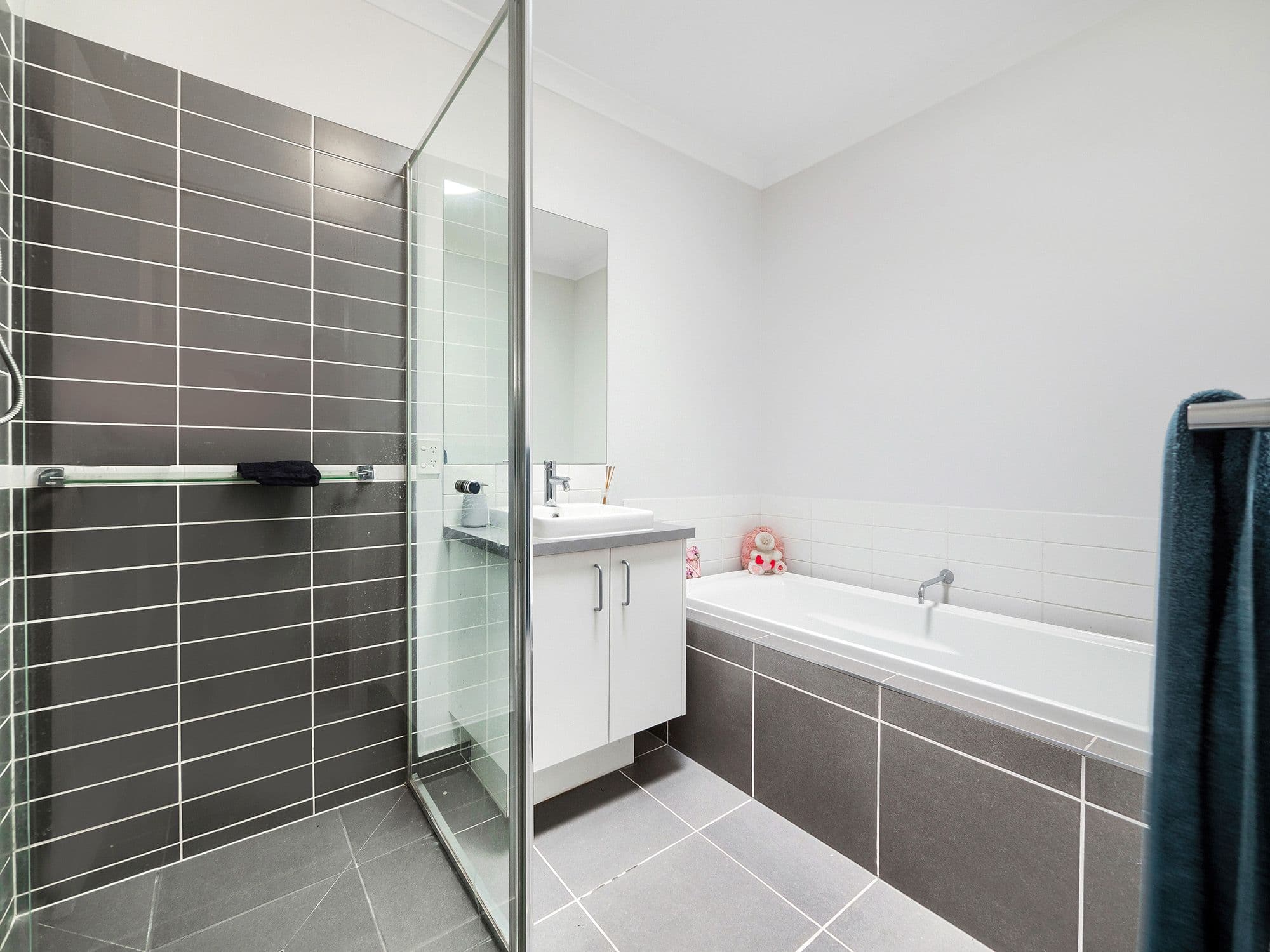 5 Comtois Lane, Clyde North VIC 3978, Clyde North - Thumbnail 7