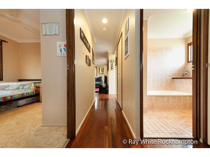 11 Agnew Avenue, NORMAN GARDENS QLD 4701, Norman Gardens - Thumbnail 5