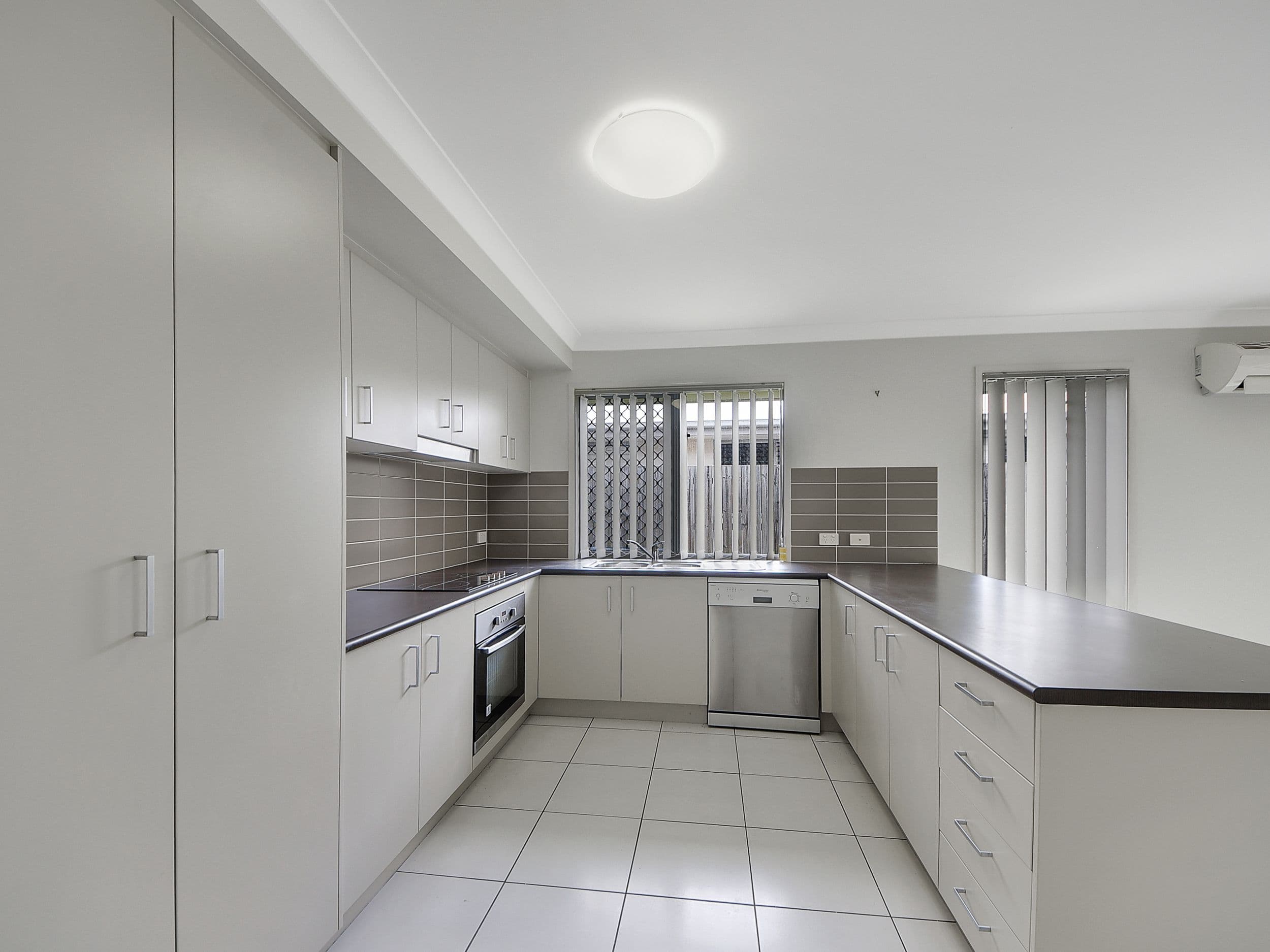 119 Brisbane Road, Warner QLD 4500, Warner - Thumbnail 2