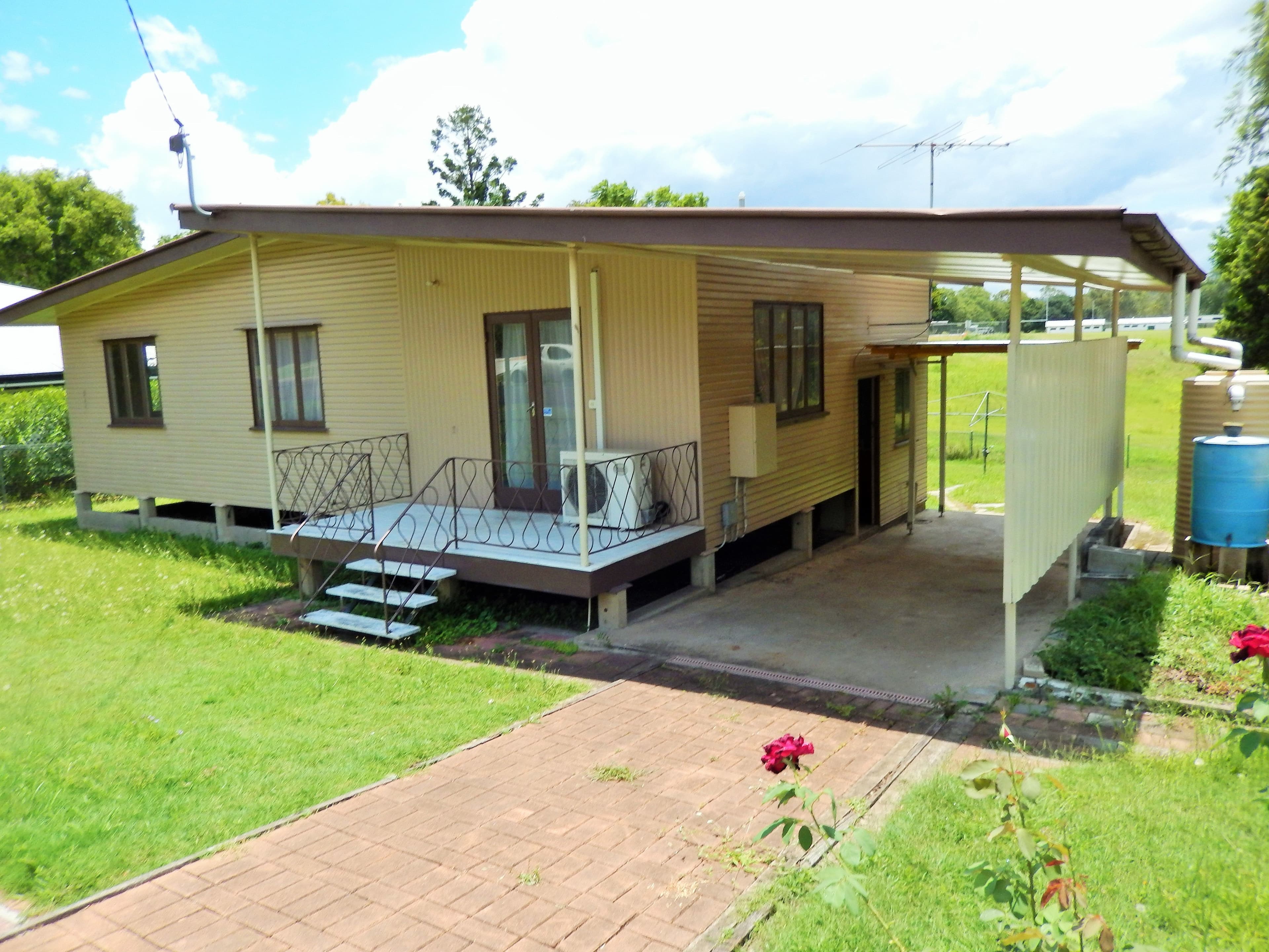 8 Pettigrew Street, Woodend QLD 4305, Woodend - Thumbnail 2