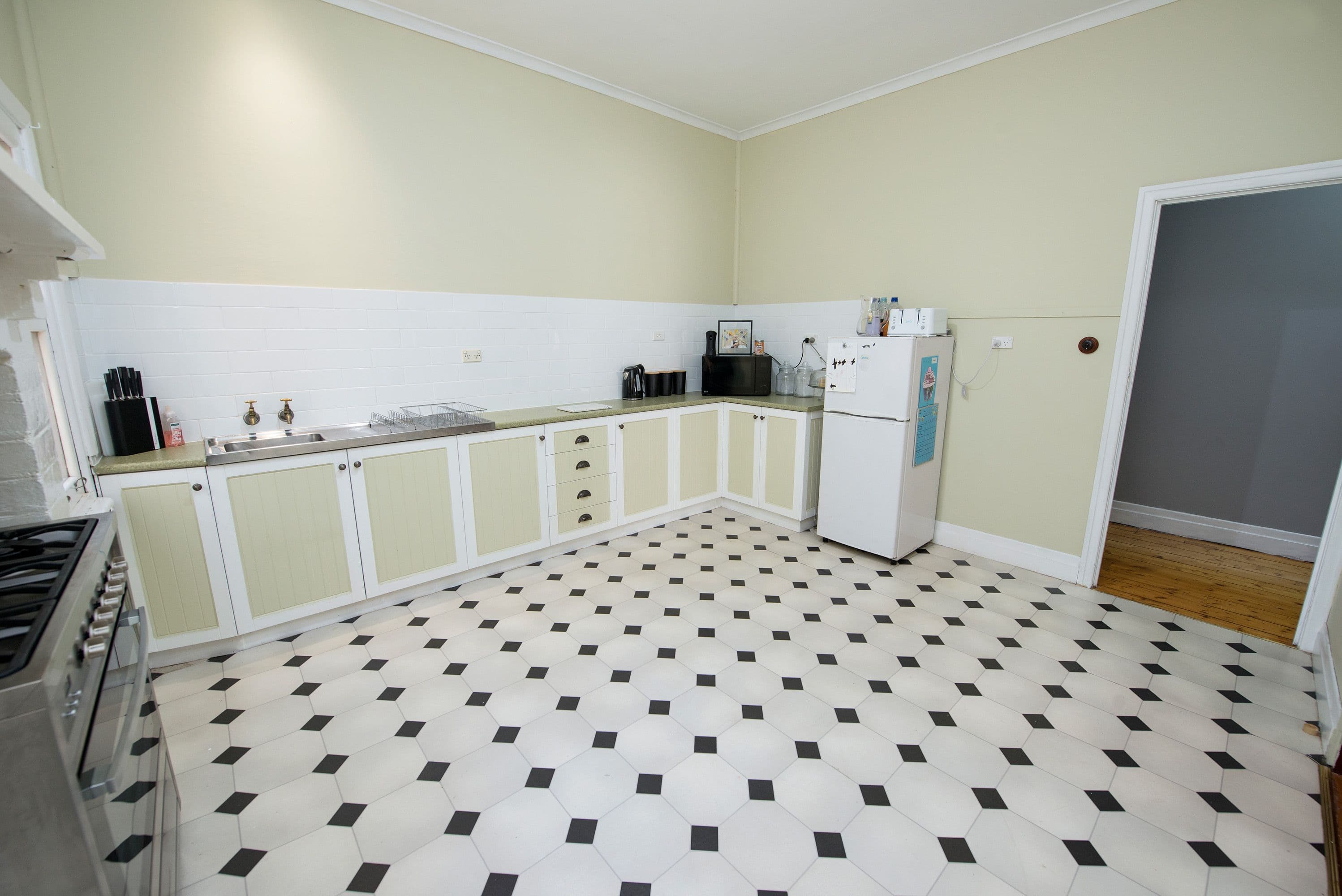 43 Gray Street, Swan Hill VIC 3585, Swan Hill - Thumbnail 6