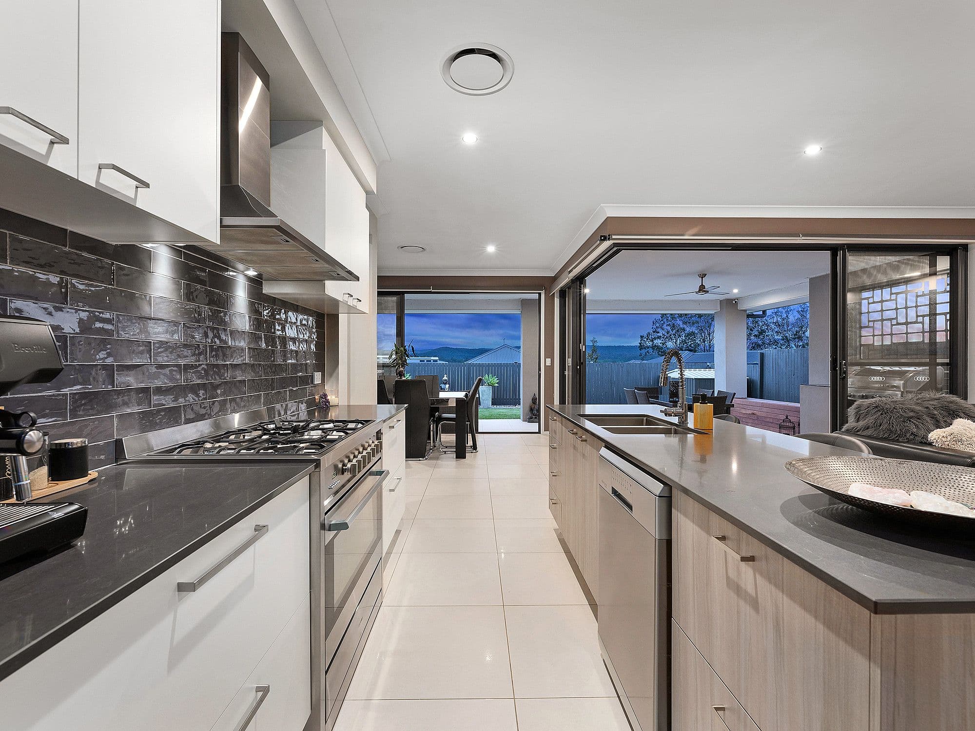 83 Greenview Avenue, South Ripley QLD 4306, South Ripley - Thumbnail 6