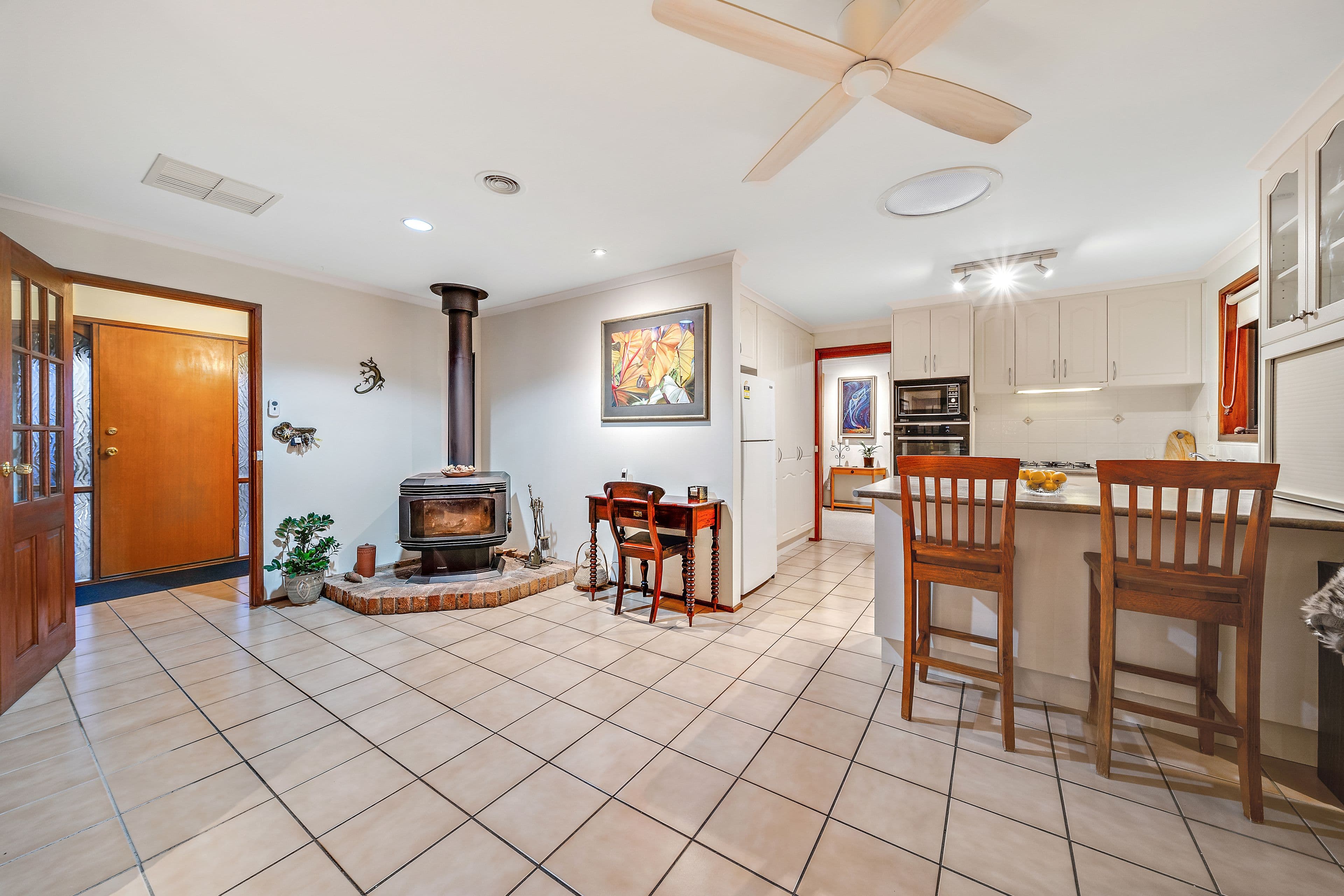 12 Hooke Place, Charnwood ACT 2615, Charnwood - Thumbnail 4