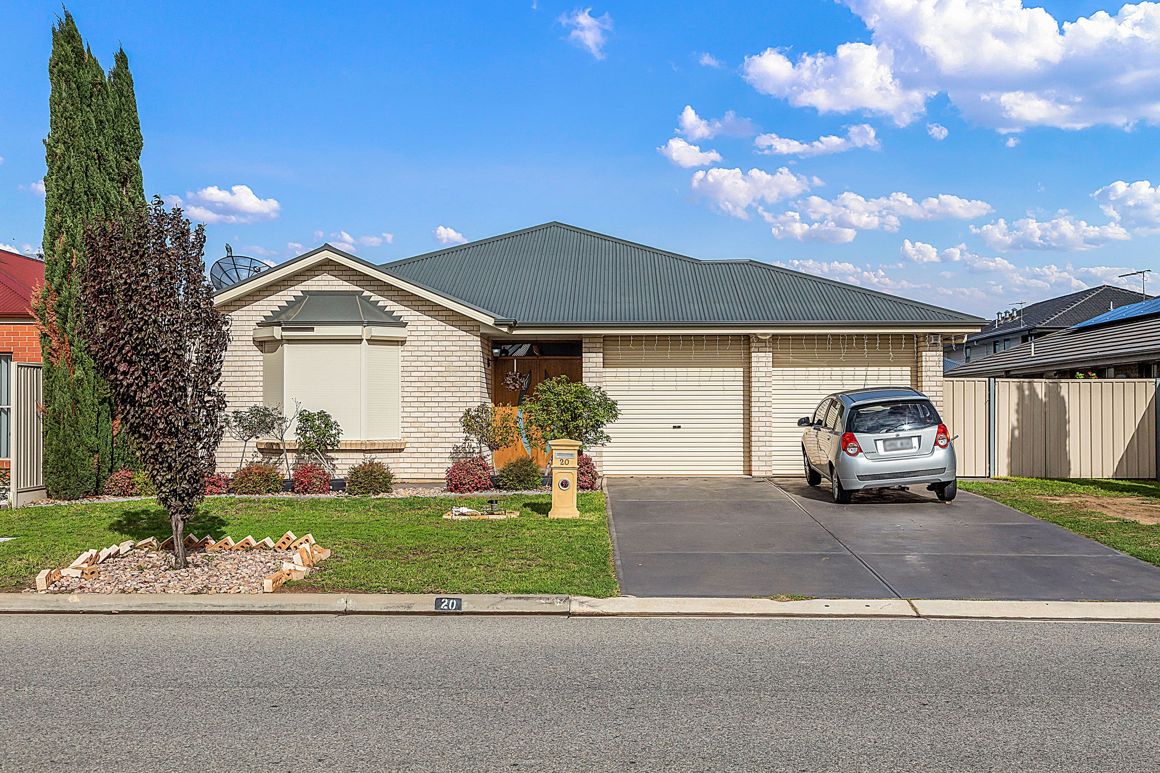 20 Rundle Drive, Parafield Gardens SA 5107, Parafield Gardens - Thumbnail 2