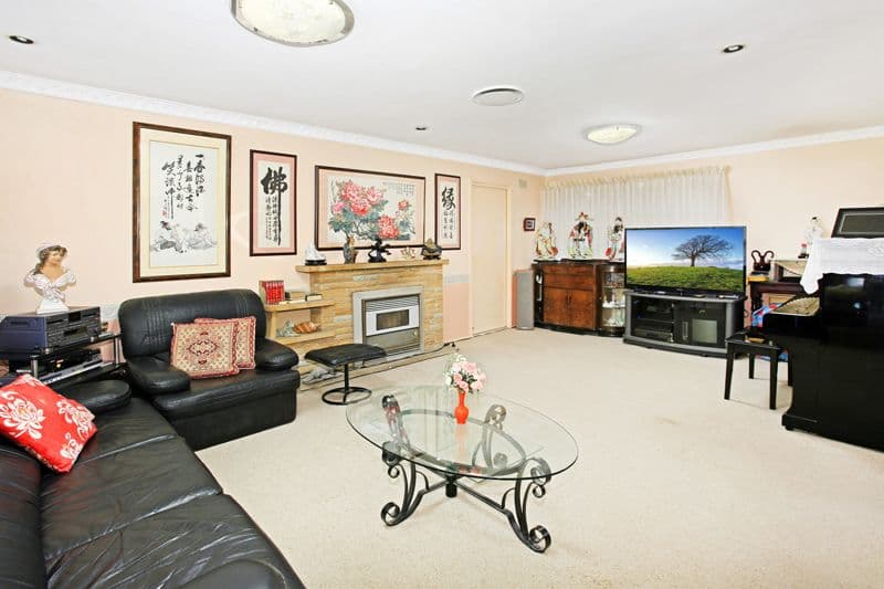 6 Kentwell Avenue, Castle Hill NSW 2154, Castle Hill - Thumbnail 5