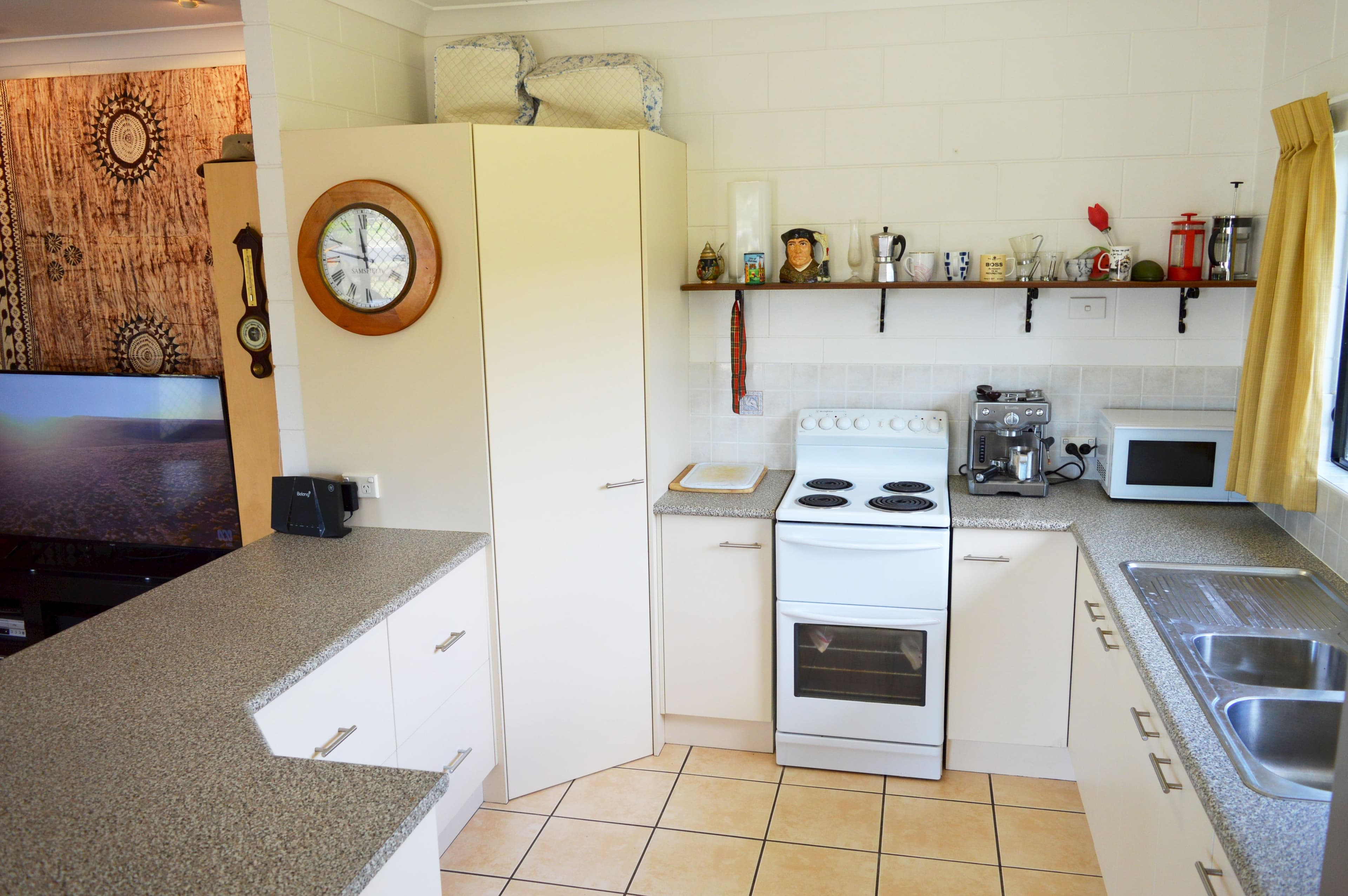 35 Seafarer Street, SOUTH MISSION QLD 4852, South Mission Beach - Thumbnail 6