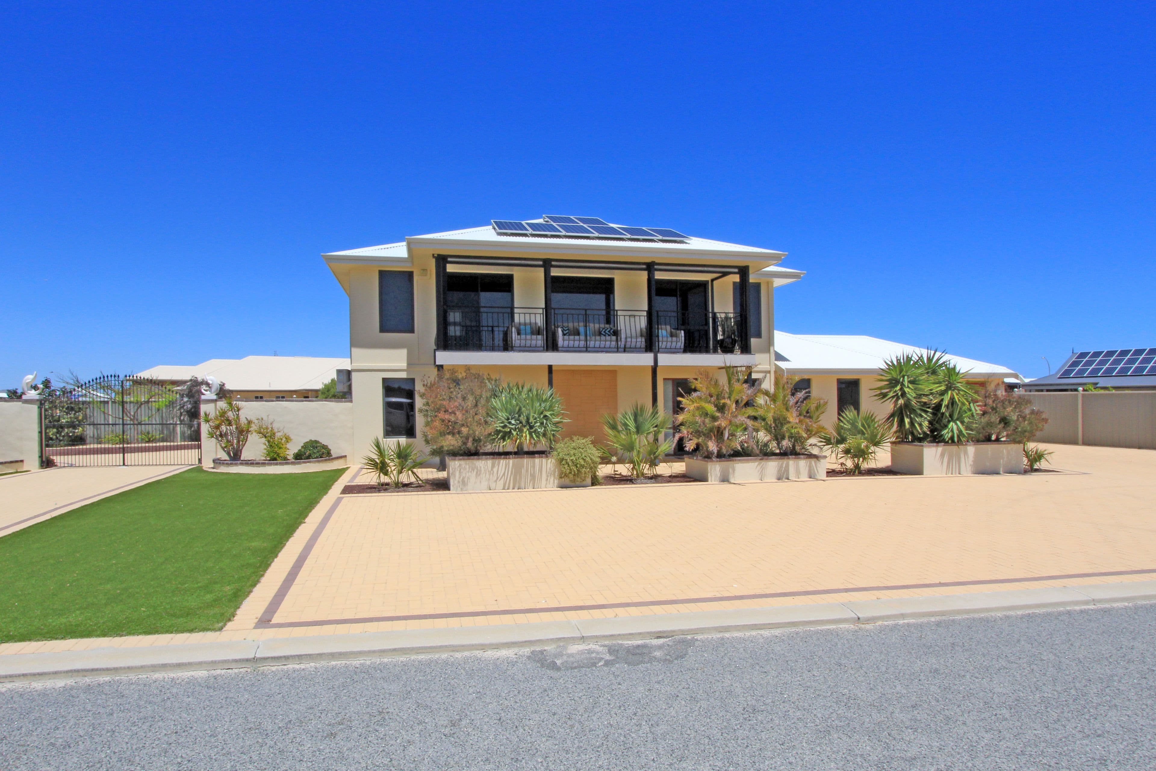 16 Pinetree Circuit, Jurien Bay WA 6516, Jurien Bay - Image 1
