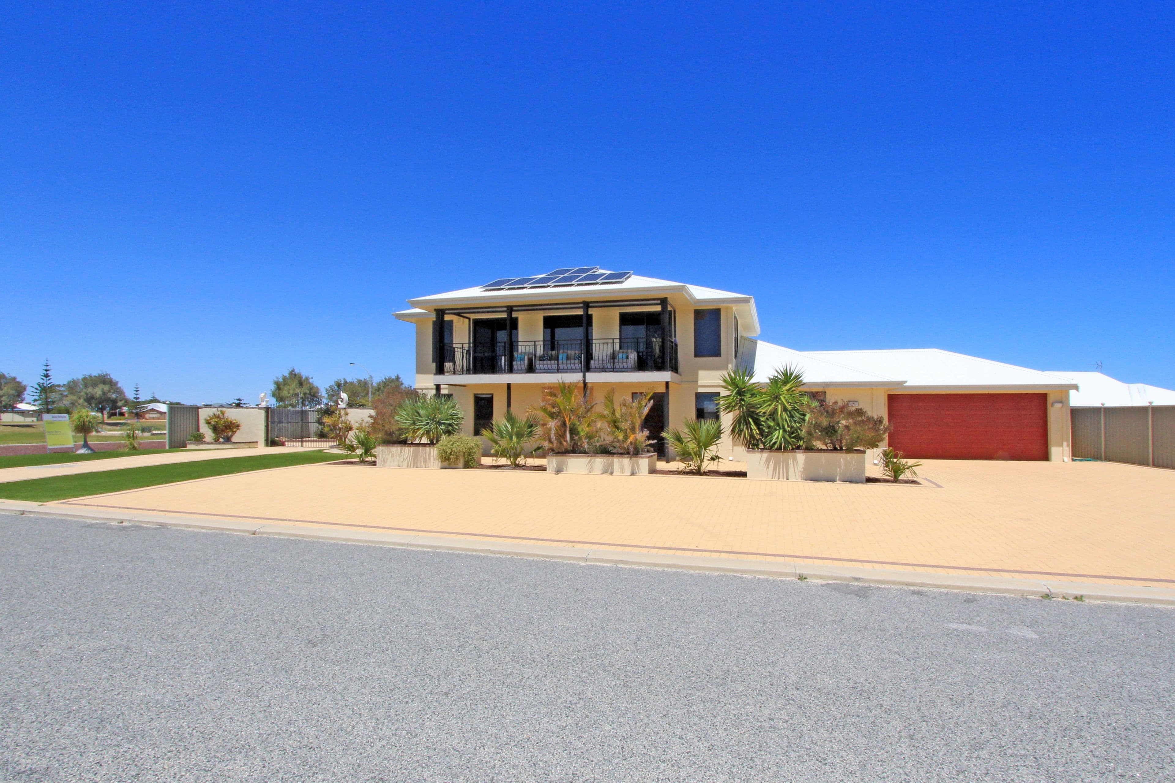 16 Pinetree Circuit, Jurien Bay WA 6516, Jurien Bay - Thumbnail 2