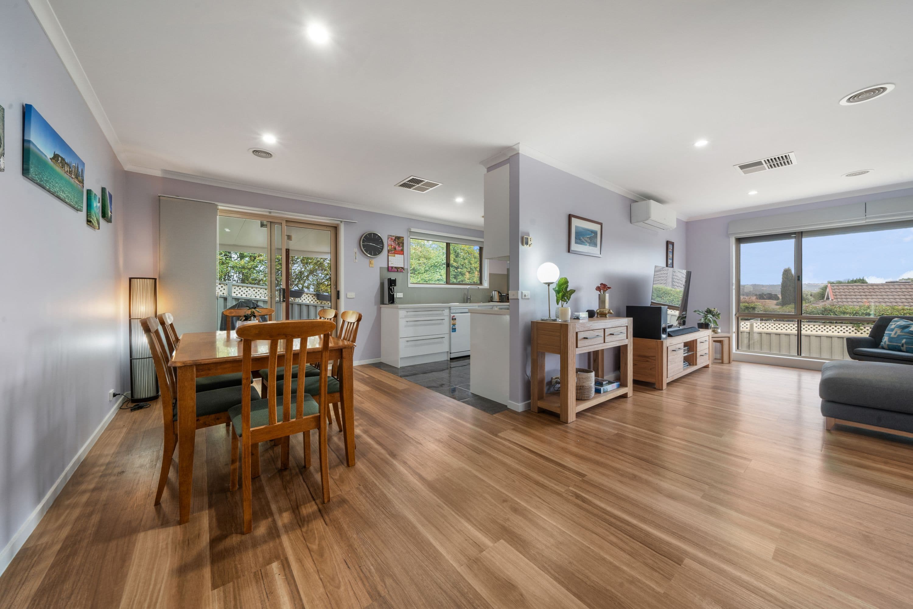 19B Esmond Avenue, Jerrabomberra NSW 2619, Jerrabomberra - Thumbnail 2