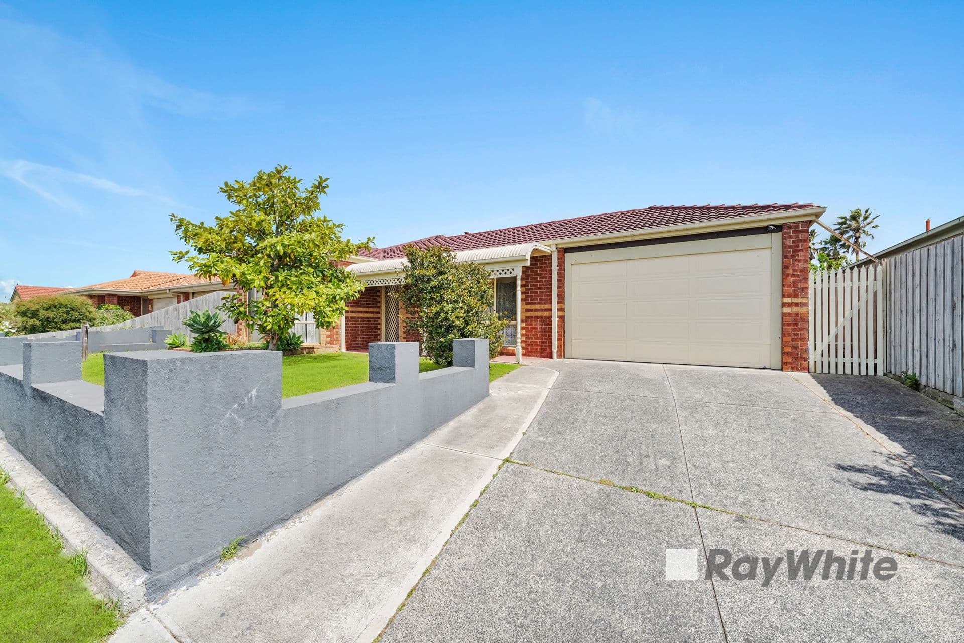 9 Bartolo Court, Cranbourne North VIC 3977, Cranbourne North - Thumbnail 2