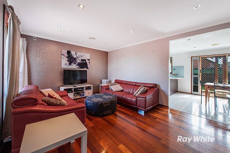 1 Willora Crescent, Cranbourne West VIC 3977, Cranbourne West - Thumbnail 2