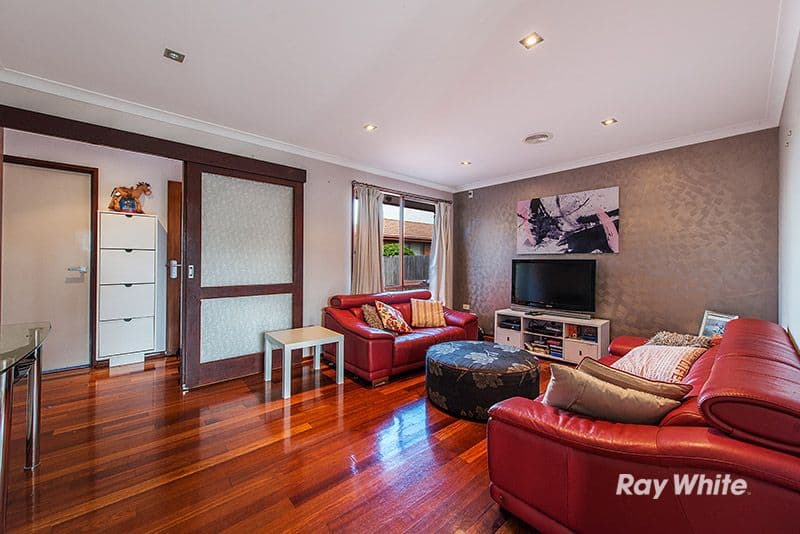 1 Willora Crescent, Cranbourne West VIC 3977, Cranbourne West - Thumbnail 3