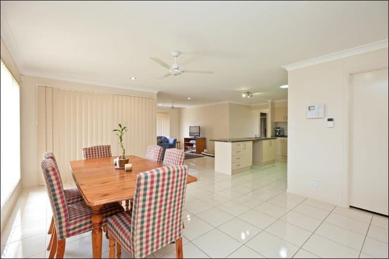 42 Pentecost Place, REDLAND BAY QLD 4165, Redland Bay - Thumbnail 3