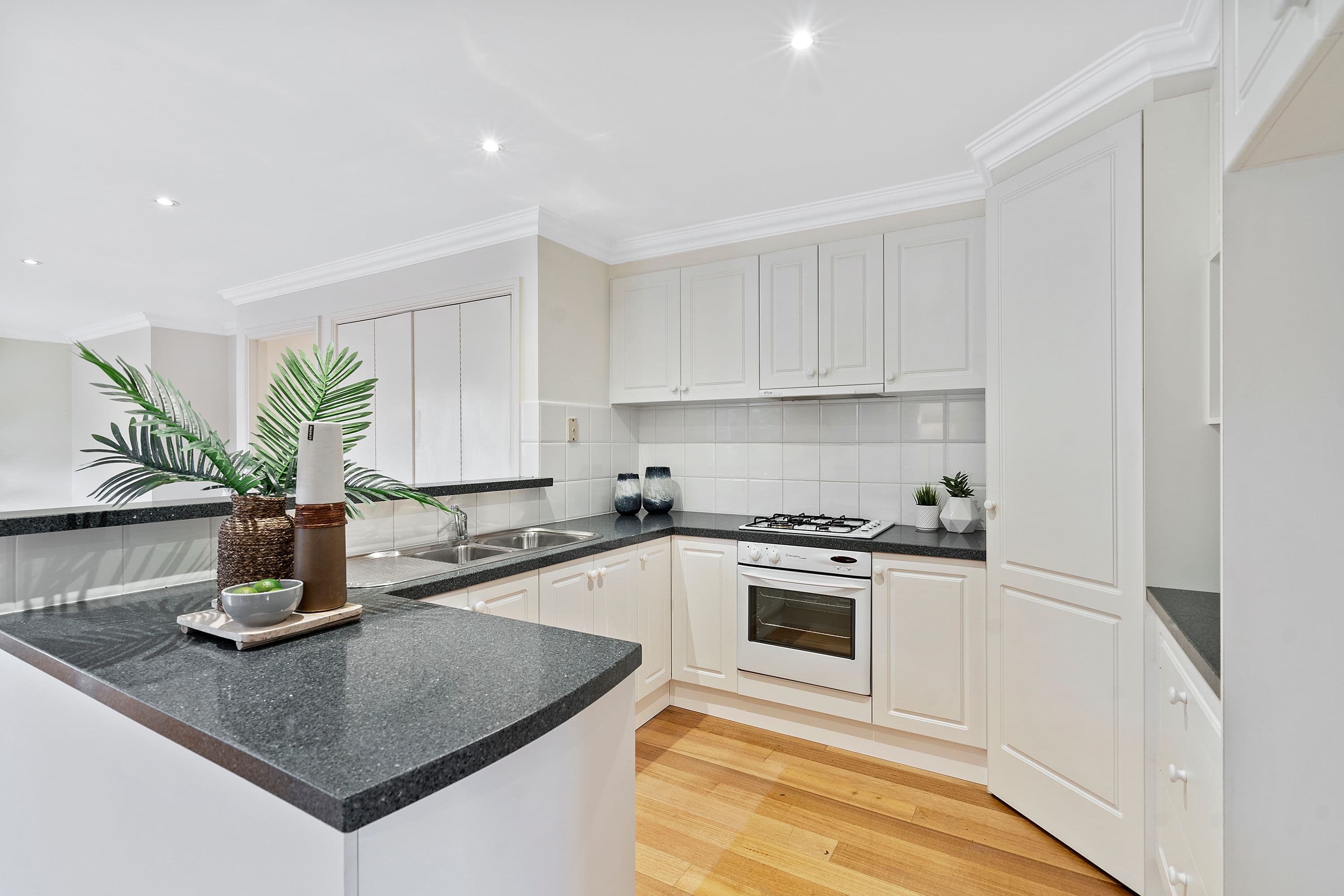 14 Allen Street, Glen Waverley VIC 3150, Glen Waverley - Thumbnail 5