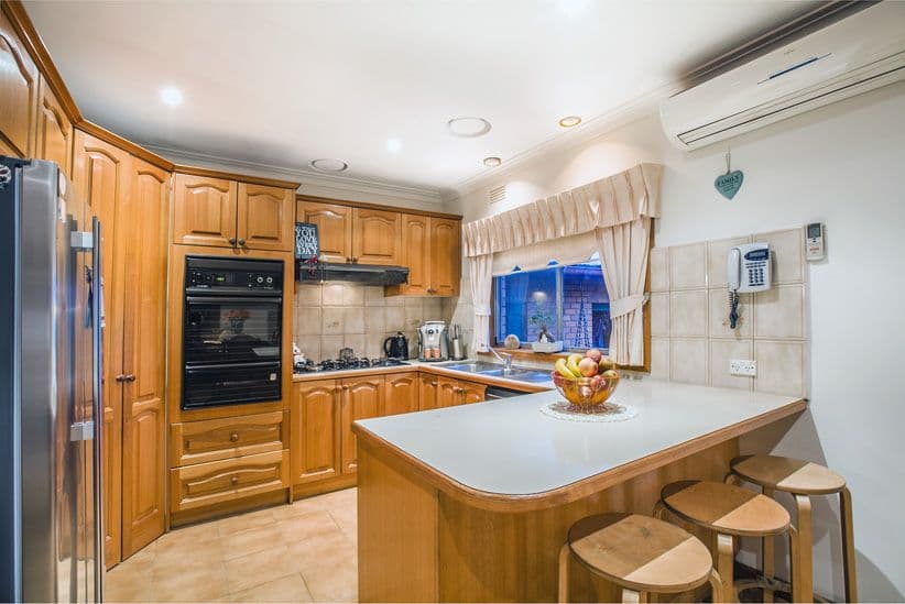 119 Hughes Parade, Reservoir VIC 3073, Reservoir - Thumbnail 6