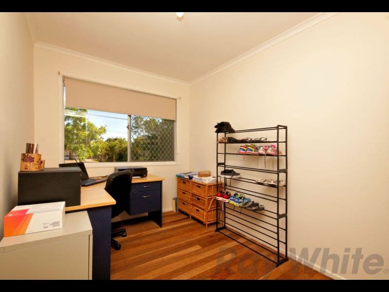 18 Thompson Street, Bundamba QLD 4304, Bundamba - Thumbnail 5