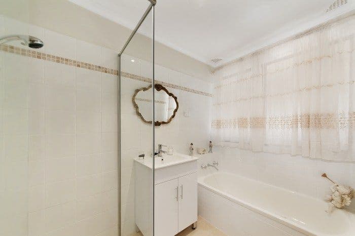 25 Holly Avenue, CHIPPING NORTON NSW 2170, Chipping Norton - Thumbnail 6