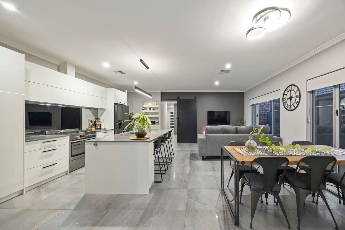6 Underclub Road, Yanchep WA 6035, Yanchep - Thumbnail 2