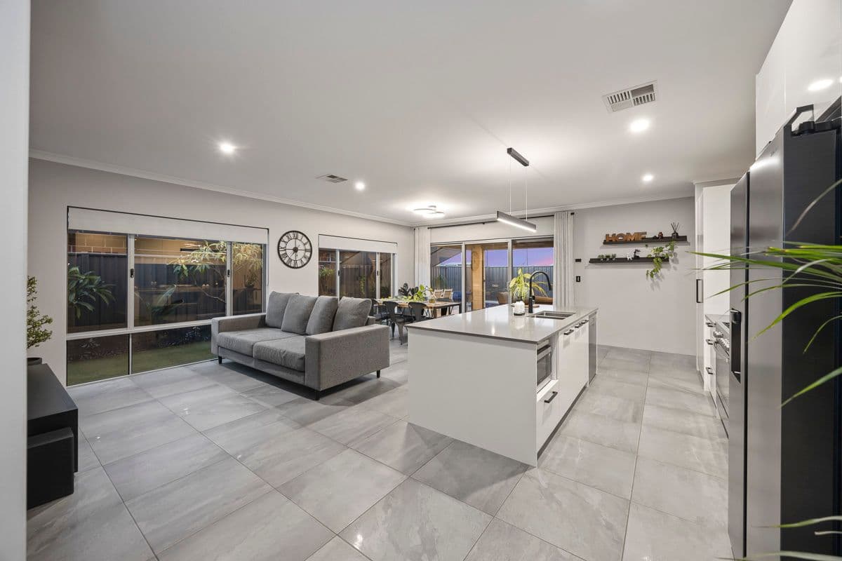 6 Underclub Road, Yanchep WA 6035, Yanchep - Thumbnail 7