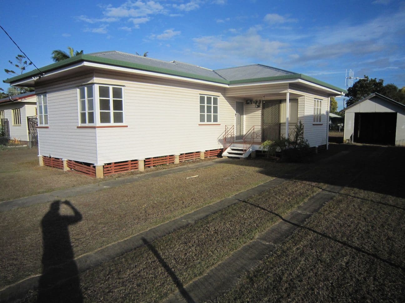 53 Alamein Street, SVENSSON HEIGHTS QLD 4670, Svensson Heights - Thumbnail 2