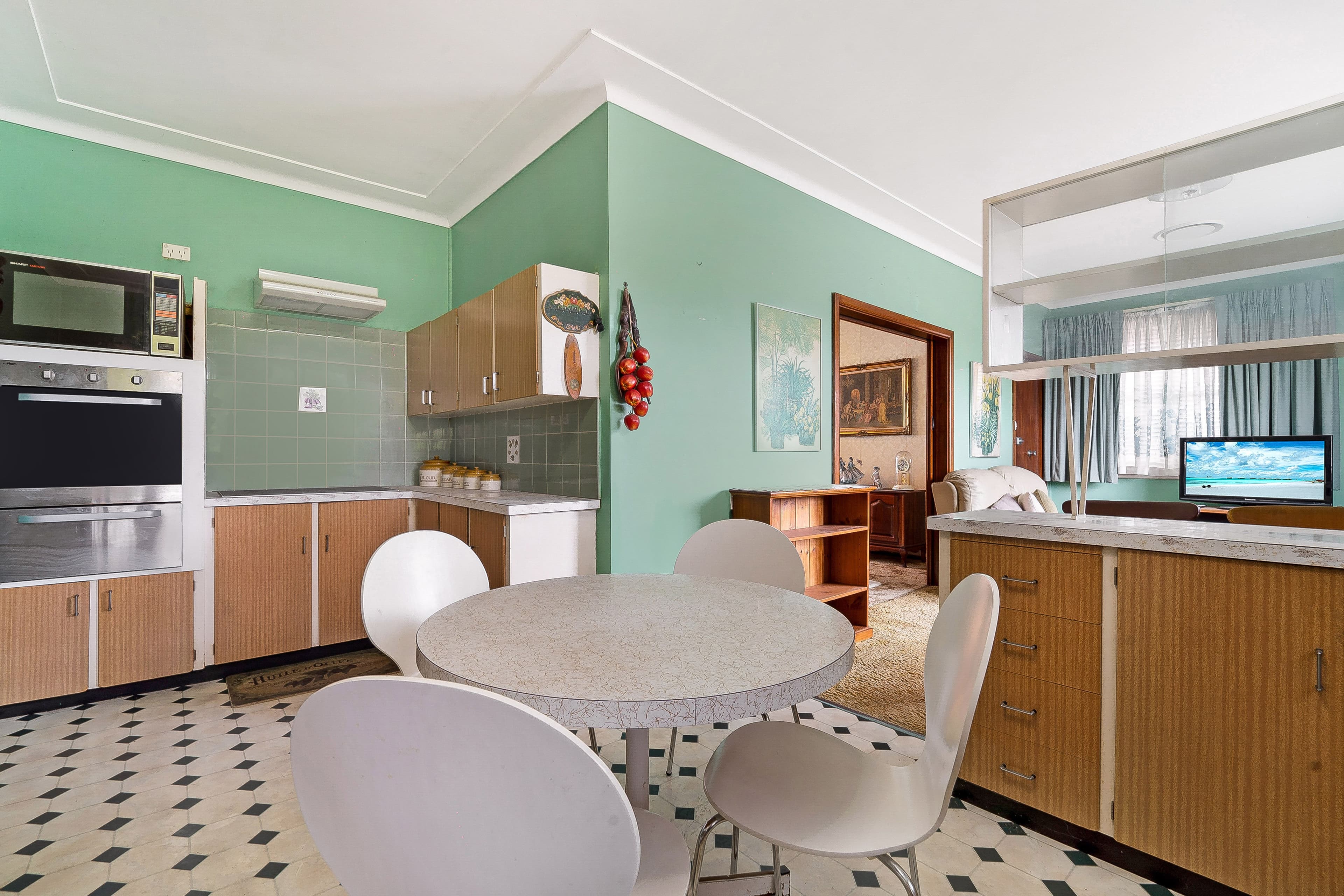 18 Buckwall Avenue, Greenacre NSW 2190, Greenacre - Thumbnail 4