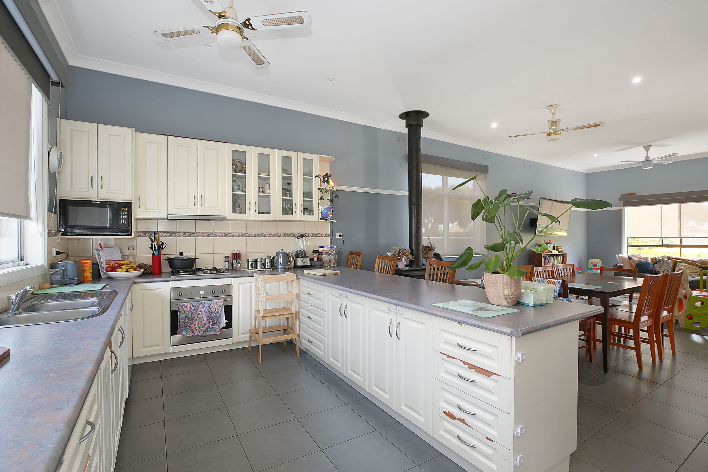 46 Hart Street, Colac VIC 3250, Colac - Thumbnail 7