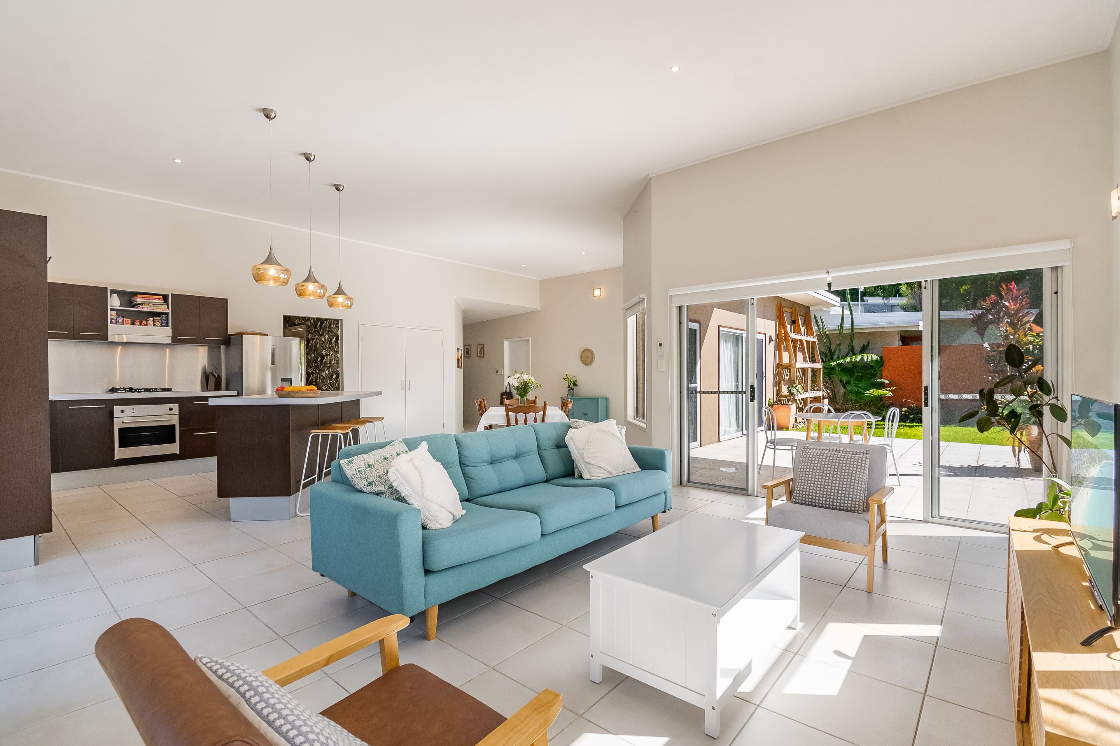 2/1 Boondoon Crescent, Ocean Shores NSW 2483, Ocean Shores - Image 1