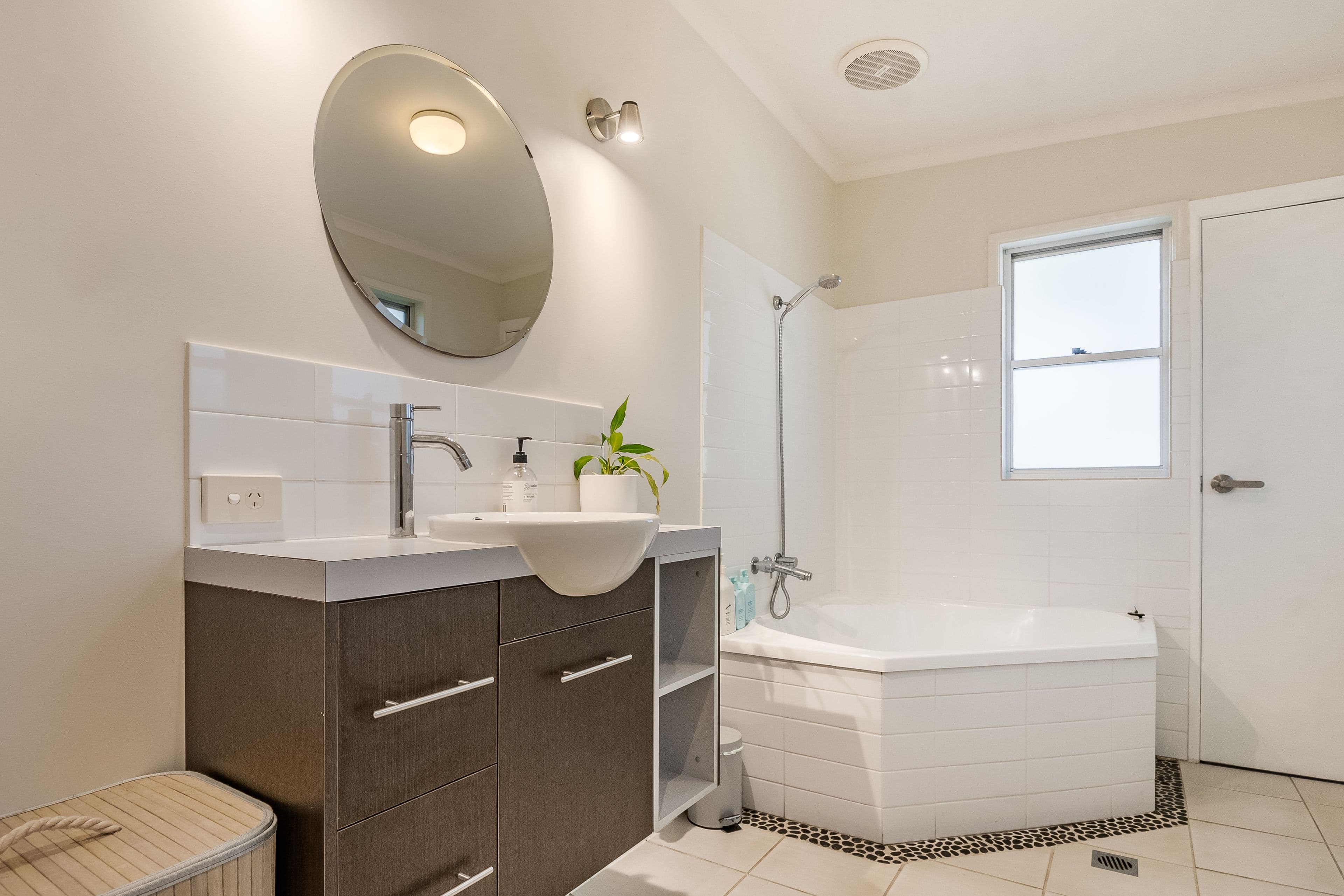 2/1 Boondoon Crescent, Ocean Shores NSW 2483, Ocean Shores - Thumbnail 8
