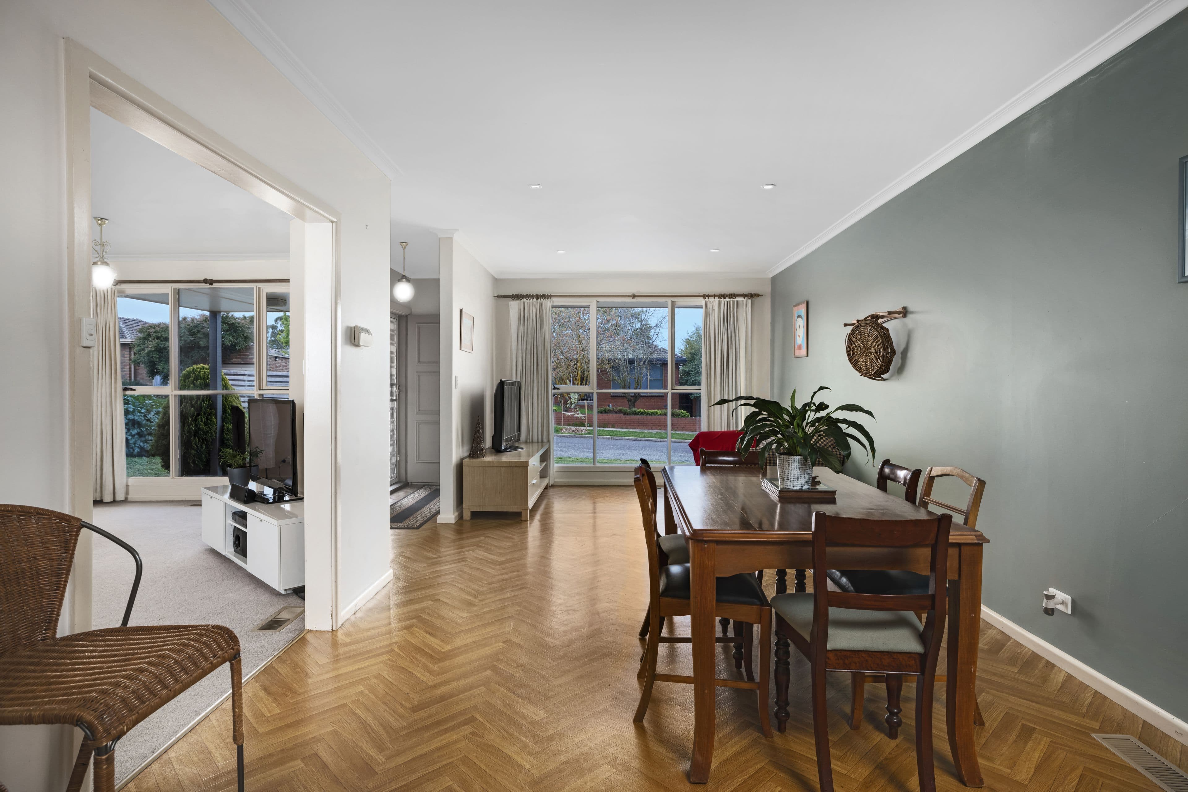 7 Sherwood Street, Wendouree VIC 3355, Wendouree - Thumbnail 4