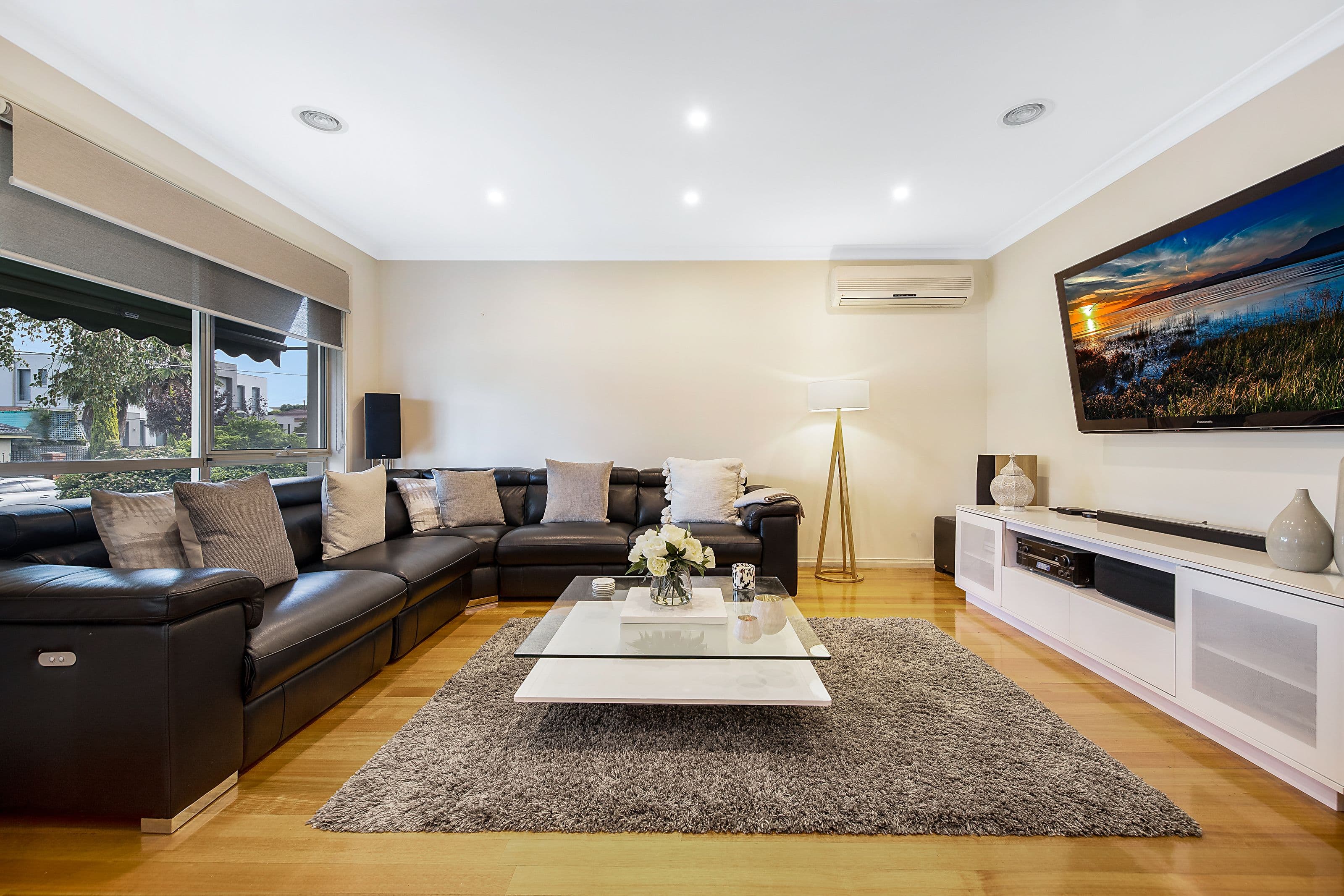 28 Viewbank Road, Mount Waverley VIC 3149, Mount Waverley - Image 1