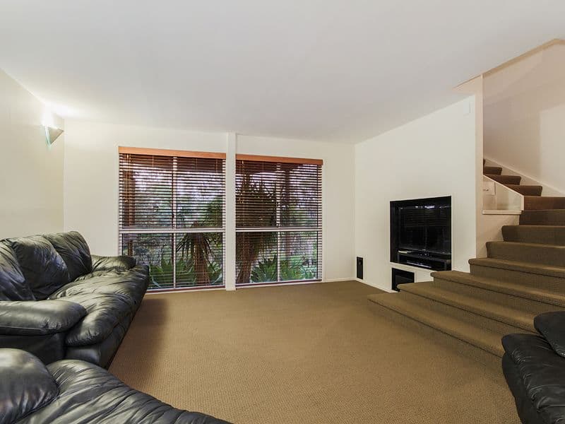 25 Oregon Way, Oxenford QLD 4210, Oxenford - Thumbnail 5