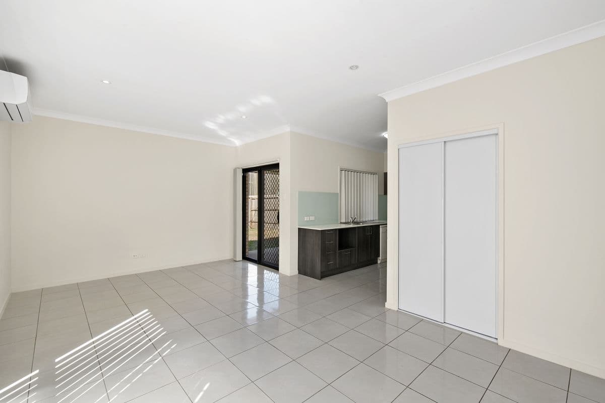 9 Jersey Street, North Lakes QLD 4509, North Lakes - Thumbnail 3