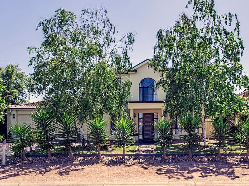 5 Trentham Close, Hoppers Crossing VIC 3029, Hoppers Crossing - Thumbnail 2