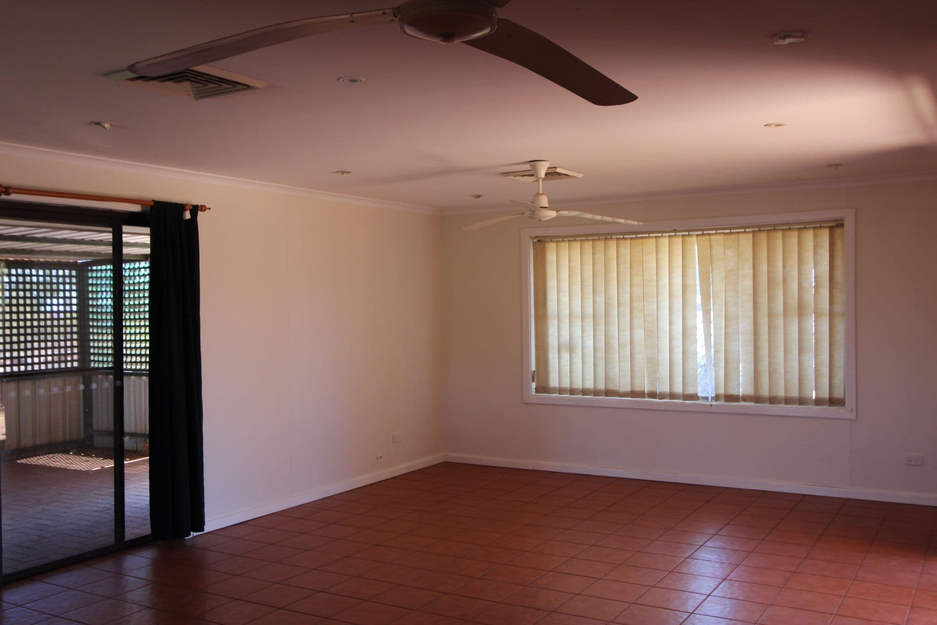 19 Elliott Crescent, Dampier WA 6713, Dampier - Thumbnail 7