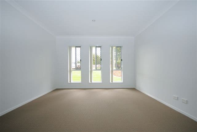 19 Kleinton Road, HIGHFIELDS QLD 4352, Highfields - Thumbnail 2
