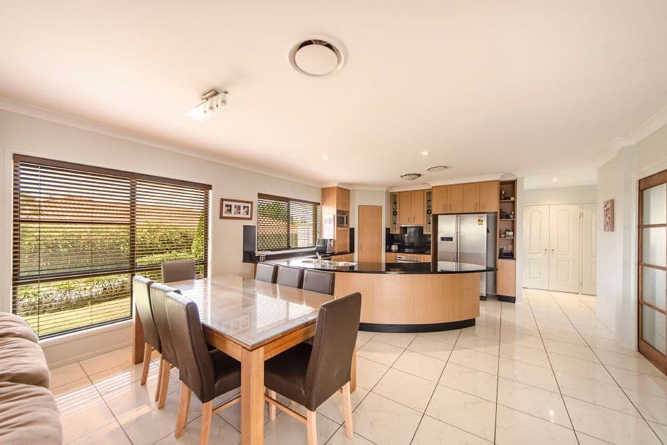 7 Fadden Crescent, Middle Ridge QLD 4350, Middle Ridge - Thumbnail 3