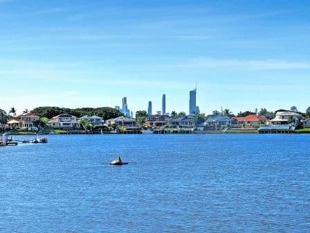 5 Trimaran Place, CLEAR ISLAND WATERS QLD 4226, Clear Island Waters - Thumbnail 3